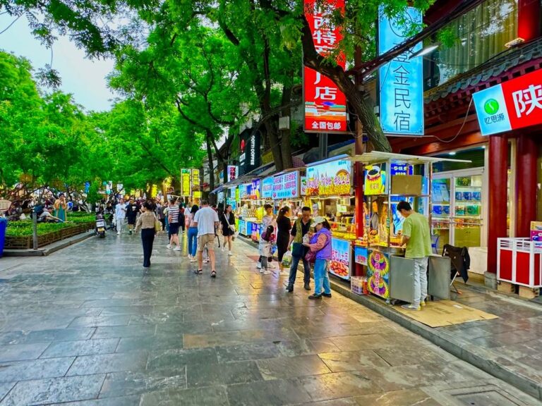 Why are there Muslims in Xian?